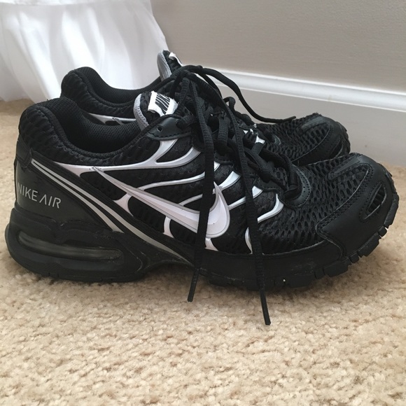 Nike Shoes - Black Nike Max Air